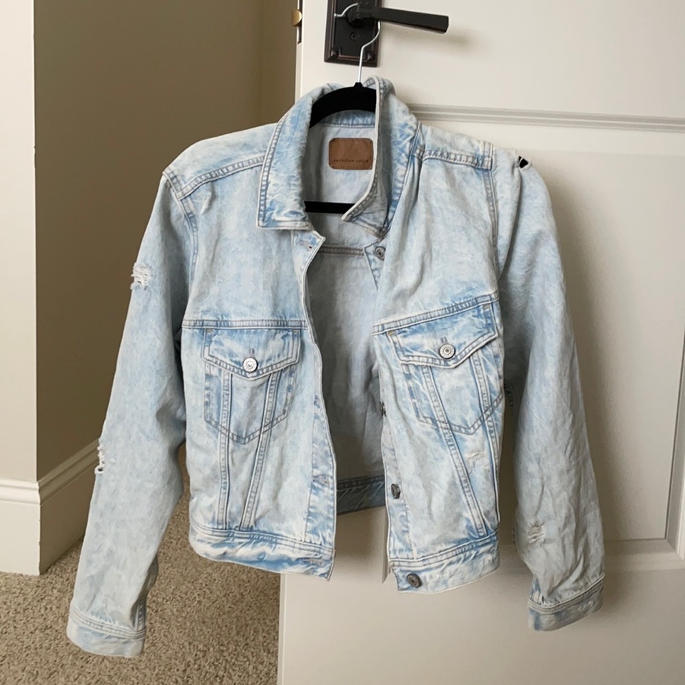 American Eagle Distressed Denim Jacket XL NWOT